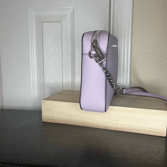 Michael Kors Lilac Jet Set Crossbody Bag - Picture 11 of 16